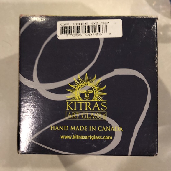 Kitras Art Glass Tree of Enchantment Ball - Picture 7 of 8